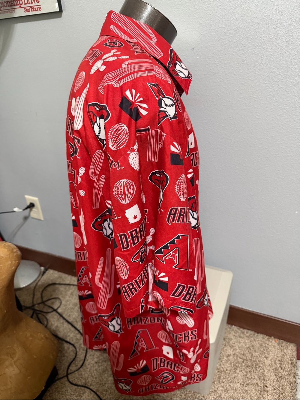 Arizona Diamondbacks Promotional Red Short-Sleeve Button-Up Shirt - Picture 4 of 5